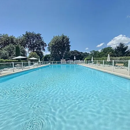 Holiday home Coup De Coeur Charmante Maison Aux Bois Mures *